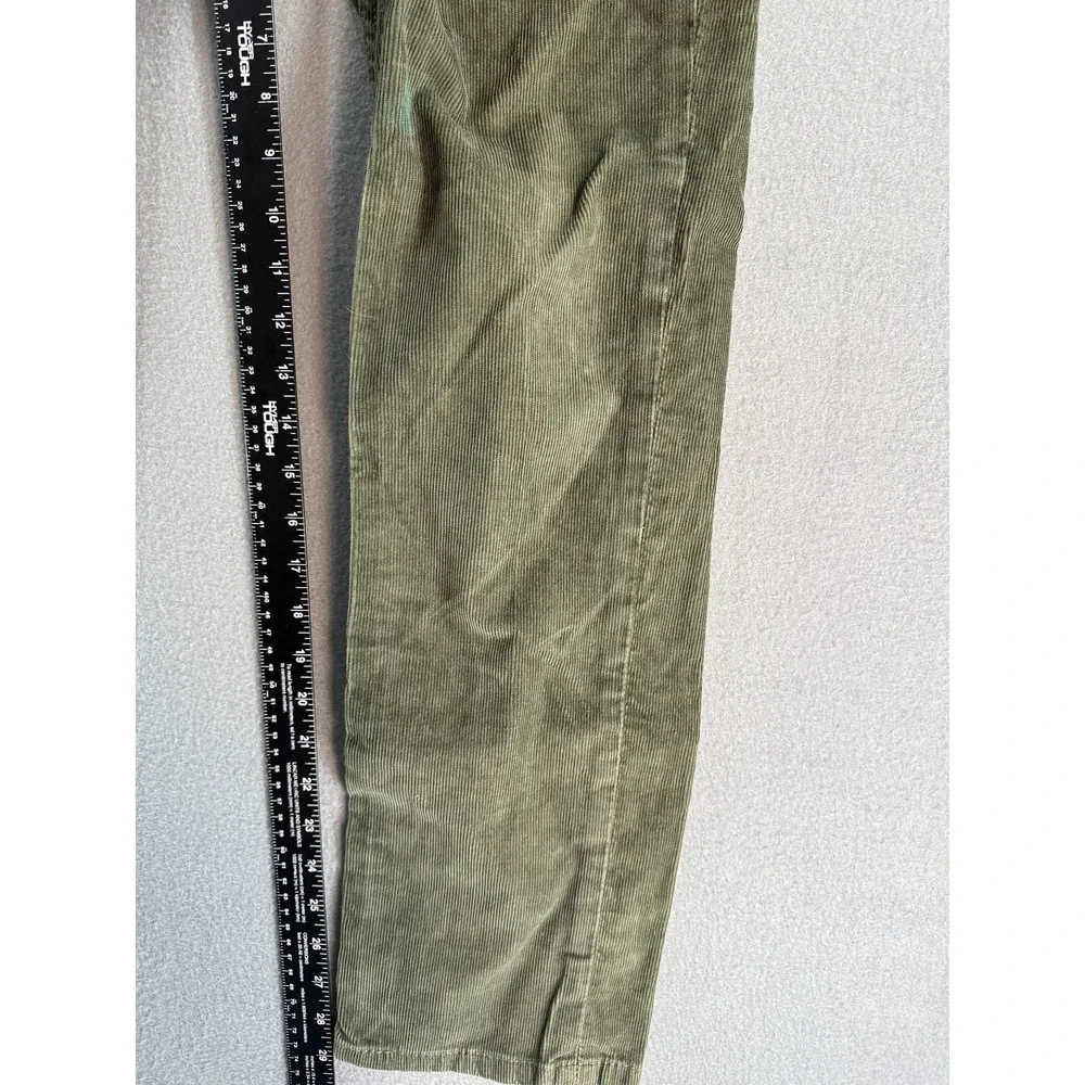 Levi's 514 Pants Mens 31x30 Green Regular Fit Corduroy Khakis Casual 5-Pocket